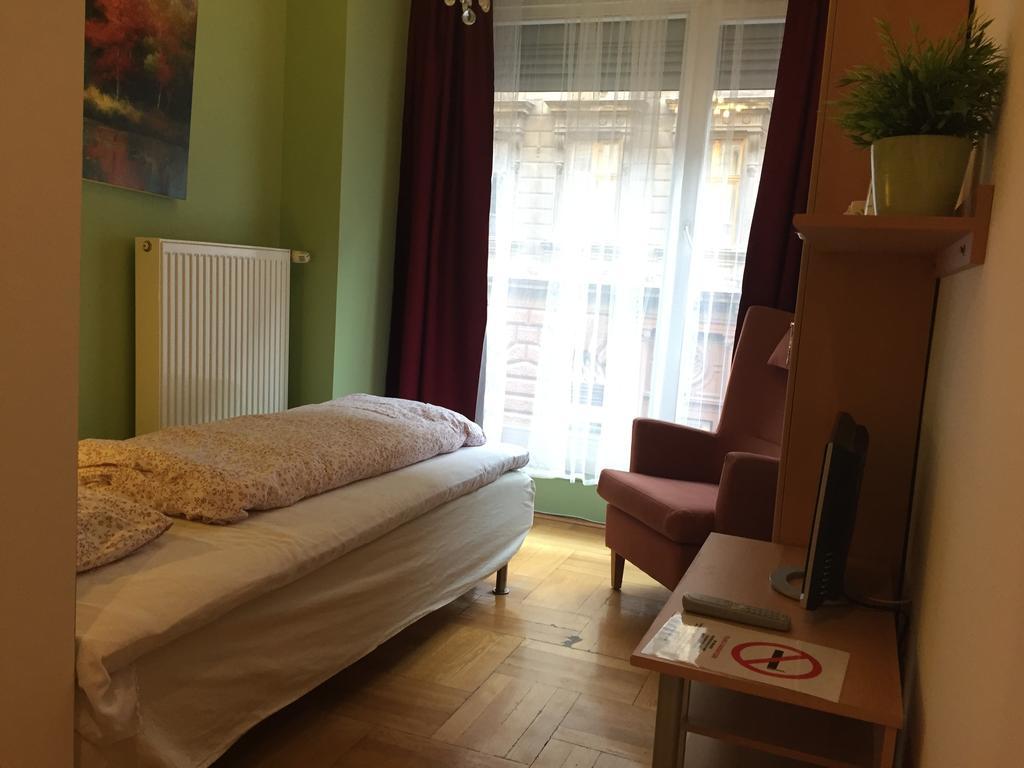 Elegancia Residence Budapest Luaran gambar