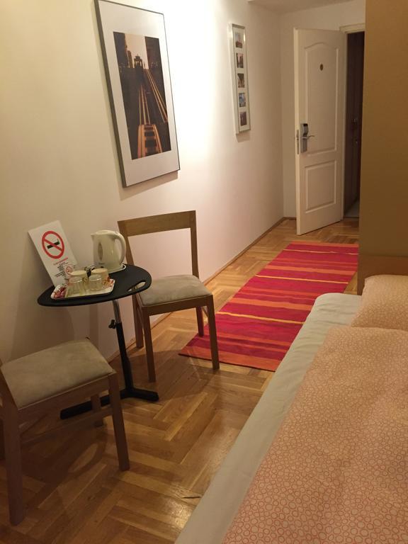 Elegancia Residence Budapest Luaran gambar